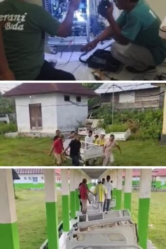 Direktur RSUD dan Staf Lakukan Bersih Bersih Peralatan Askes yang Tidak Bisa Dipakai