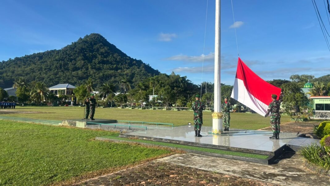 Dandim 1202/Skw Pimpin Upacara Harkitnas Ke-118, Kobarkan Semangat Nasionalisme. Dandim 1202/Skw Pimpin Upacara Harkitnas Ke-118, Kobarkan Semangat Nasionalisme.