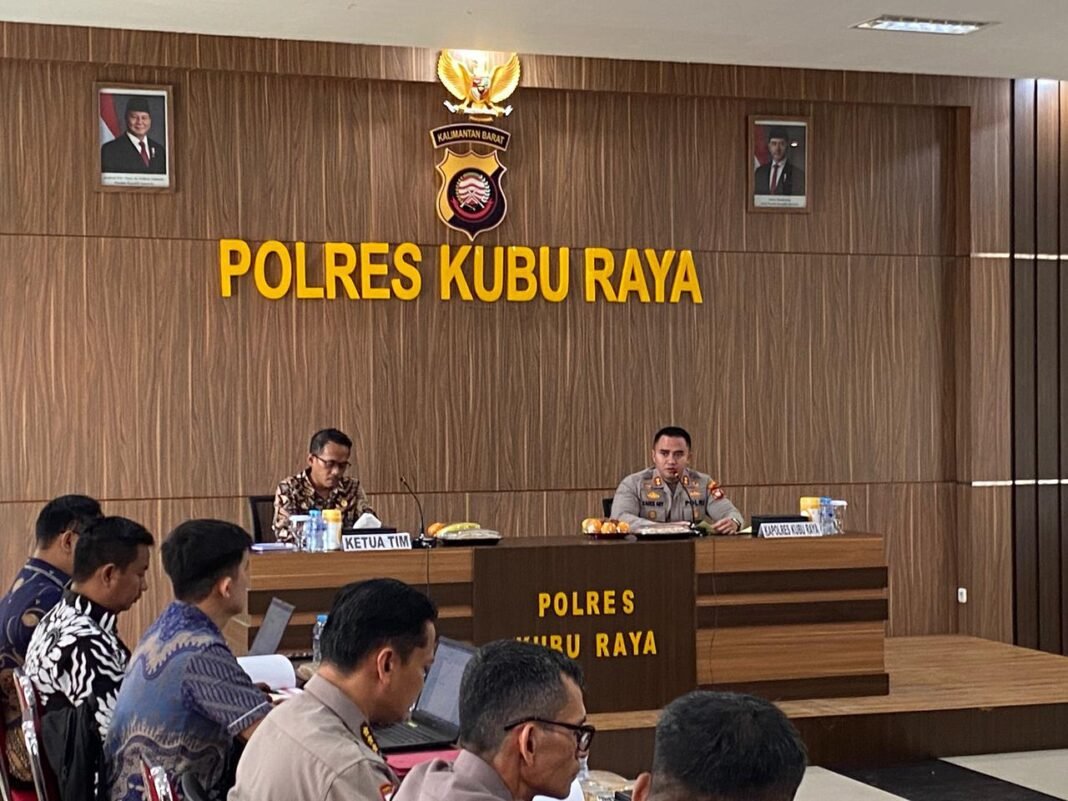 Kepung Karhutla di Lahan Gambut, Polres Kubu Raya Jadi Sorotan Khusus Kompolnas RI Kepung Karhutla di Lahan Gambut, Polres Kubu Raya Jadi Sorotan Khusus Kompolnas RI