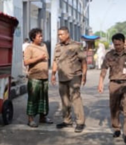 Warga Nilai Penertiban PKL GOR Gondrong Berjalan Lambat, Masyarakat Menunggu Langkah Nyata Warga Nilai Penertiban PKL GOR Gondrong Berjalan Lambat, Masyarakat Menunggu Langkah Nyata
