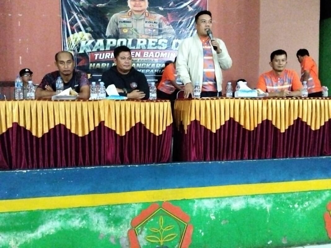 Resmi Kapolres Kepahiang Tutup Turnamen Cup Badminton HUT Bhayangkara ke-80. Resmi Kapolres Kepahiang Tutup Turnamen Cup Badminton HUT Bhayangkara ke-80.