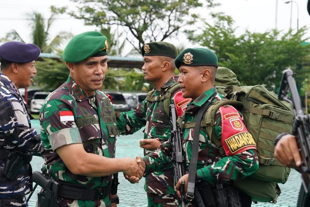 Pangdam XII/Tjp Pimpin Pelepasan Purna Satgas Pamtas Dan Musnahkan Barang Bukti ilegal Pangdam XII/Tjp Pimpin Pelepasan Purna Satgas Pamtas Dan Musnahkan Barang Bukti ilegal
