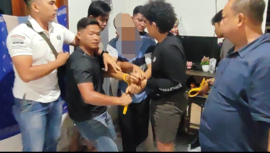 Sadis !!!! Aksi Bejat, Ayah Kandung Cabuli Dua Anak Kandung Sendiri Sadis !!!! Aksi Bejat, Ayah Kandung Cabuli Dua Anak Kandung Sendiri