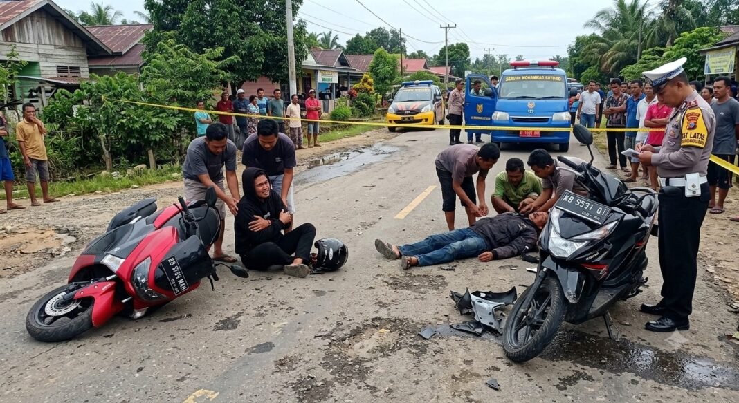 Adu Banteng Dua Motor di Kubu Raya, Pemotor Lansia Tewas dalam Perjalanan ke RS Adu Banteng Dua Motor di Kubu Raya, Pemotor Lansia Tewas dalam Perjalanan ke RS