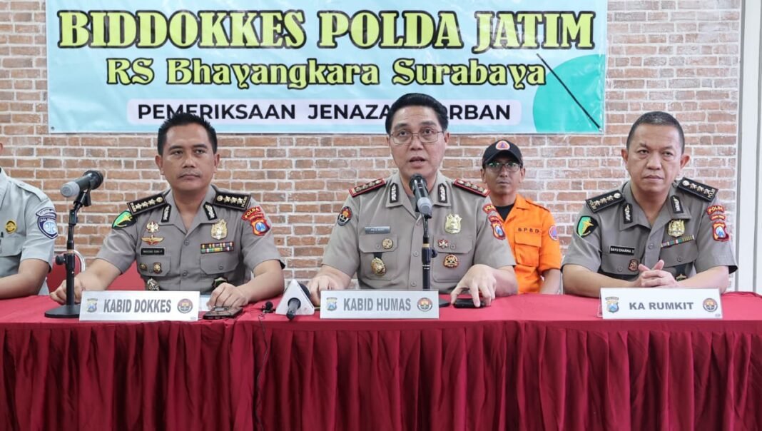 Tim DVI Polda Jatim Berhasil Identifikasi Lima Jenazah Korban KM Mutiara Sentosa II Tim DVI Polda Jatim Berhasil Identifikasi Lima Jenazah Korban KM Mutiara Sentosa II