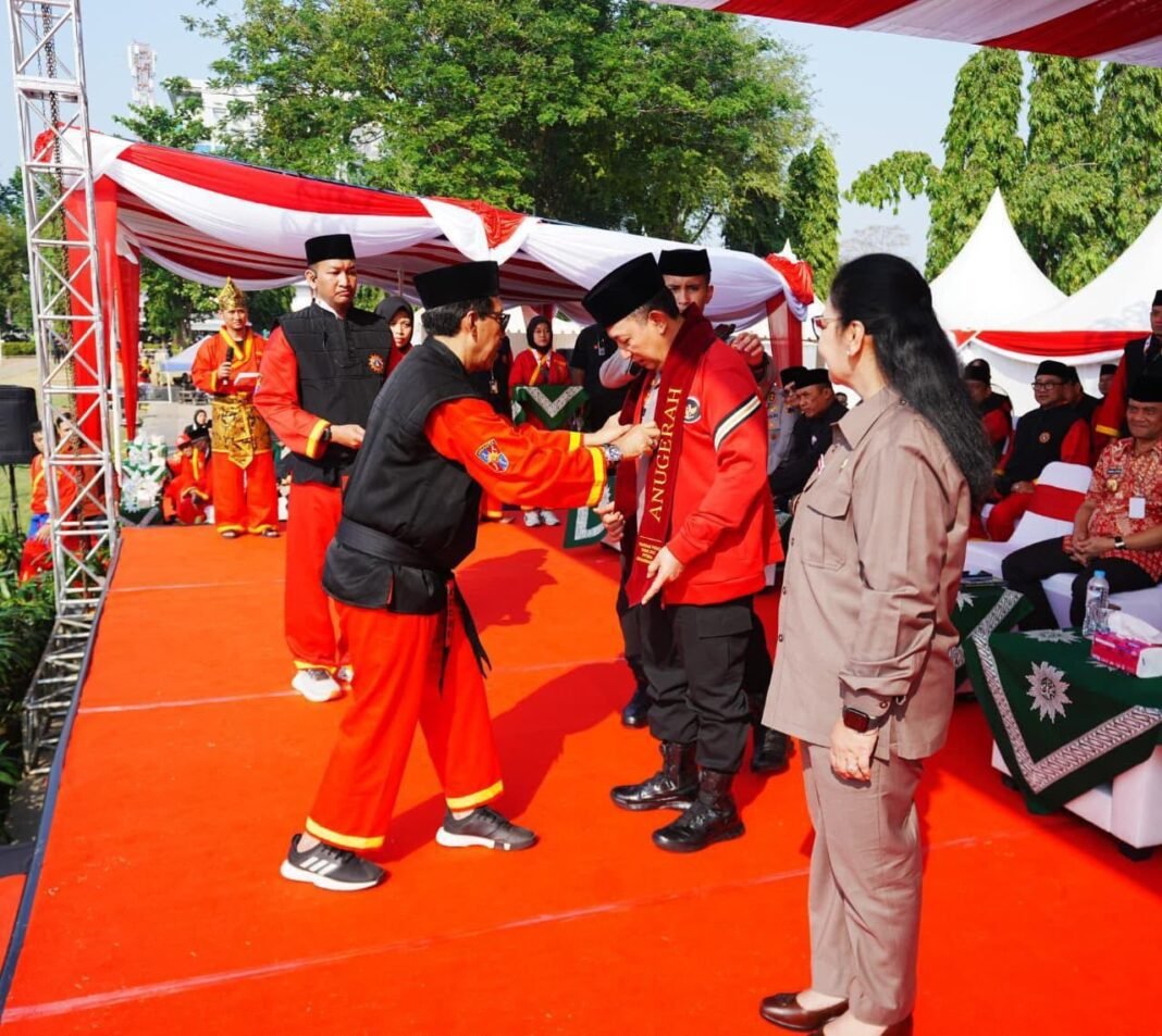 Muktamar XVI Tapak Suci Resmi Dibuka di Semarang, Kapolri Terima Anugerah Anggota Kehormatan Muktamar XVI Tapak Suci Resmi Dibuka di Semarang, Kapolri Terima Anugerah Anggota Kehormatan