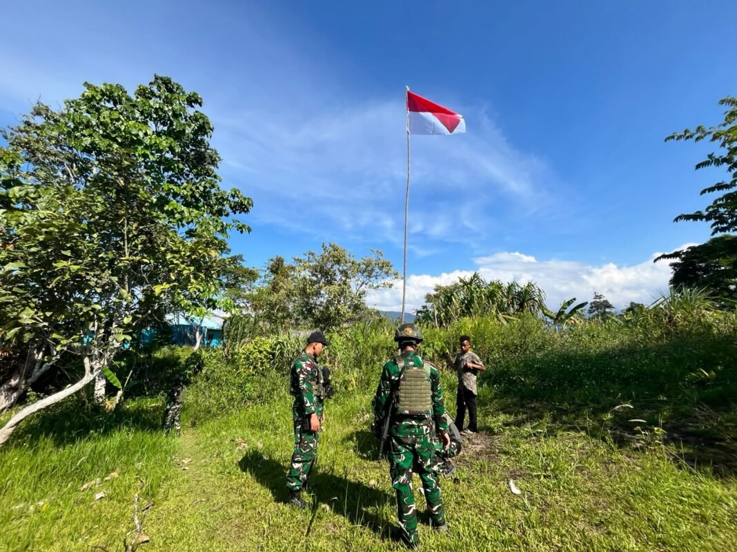 Menyala diUfuk Mamberamo:Satgas Yonif 645/GTY & Koramil Kobakma Kobarkan Merah Putih Jelang HUT RI Ke,81-8 Menyala diUfuk Mamberamo:Satgas Yonif 645/GTY & Koramil Kobakma Kobarkan Merah Putih Jelang HUT RI Ke,81-8