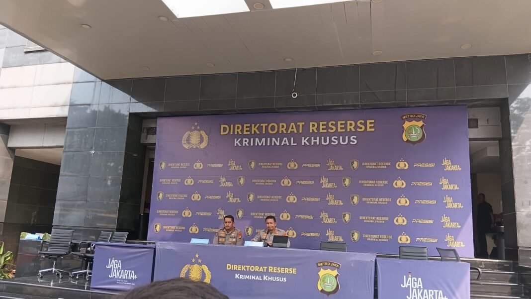 Polda Metro Jaya memulangkan 21 orang yang sempat diamankan petugas menjelang penyampaian aspirasi Polda Metro Jaya memulangkan 21 orang yang sempat diamankan petugas menjelang penyampaian aspirasi