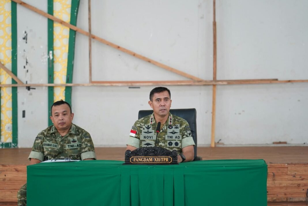Pangdam XII/Tpr Bekali Penyuluh Karhutla, TNI Kedepankan Pendekatan Persuasif Cegah Kabut Asap di Kalbar Pangdam XII/Tpr Bekali Penyuluh Karhutla, TNI Kedepankan Pendekatan Persuasif Cegah Kabut Asap di Kalbar