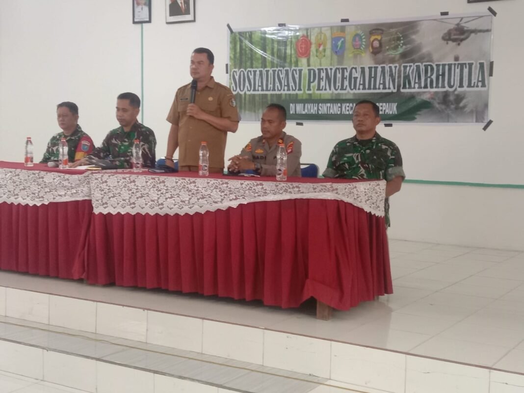 PENYULUHAN TERBATAS DI SEPAUK, TIM SATGAS KARHUTLA TEKANKAN PENCEGAHAN DIMULAI DARI MASYARAKAT PENYULUHAN TERBATAS DI SEPAUK, TIM SATGAS KARHUTLA TEKANKAN PENCEGAHAN DIMULAI DARI MASYARAKAT