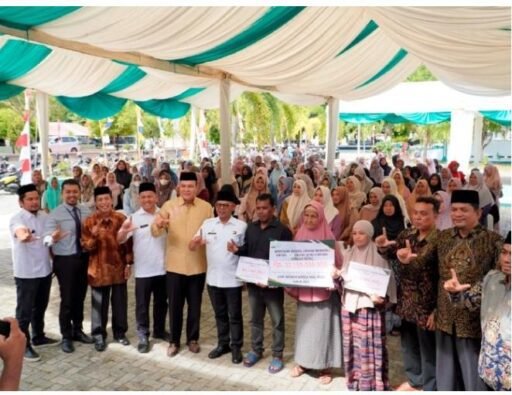 Baitul Mal Aceh Salurkan Bantuan Modal Usaha Rp32,155 Miliar kepada 6.431 Penerima Baitul Mal Aceh Salurkan Bantuan Modal Usaha Rp32,155 Miliar kepada 6.431 Penerima