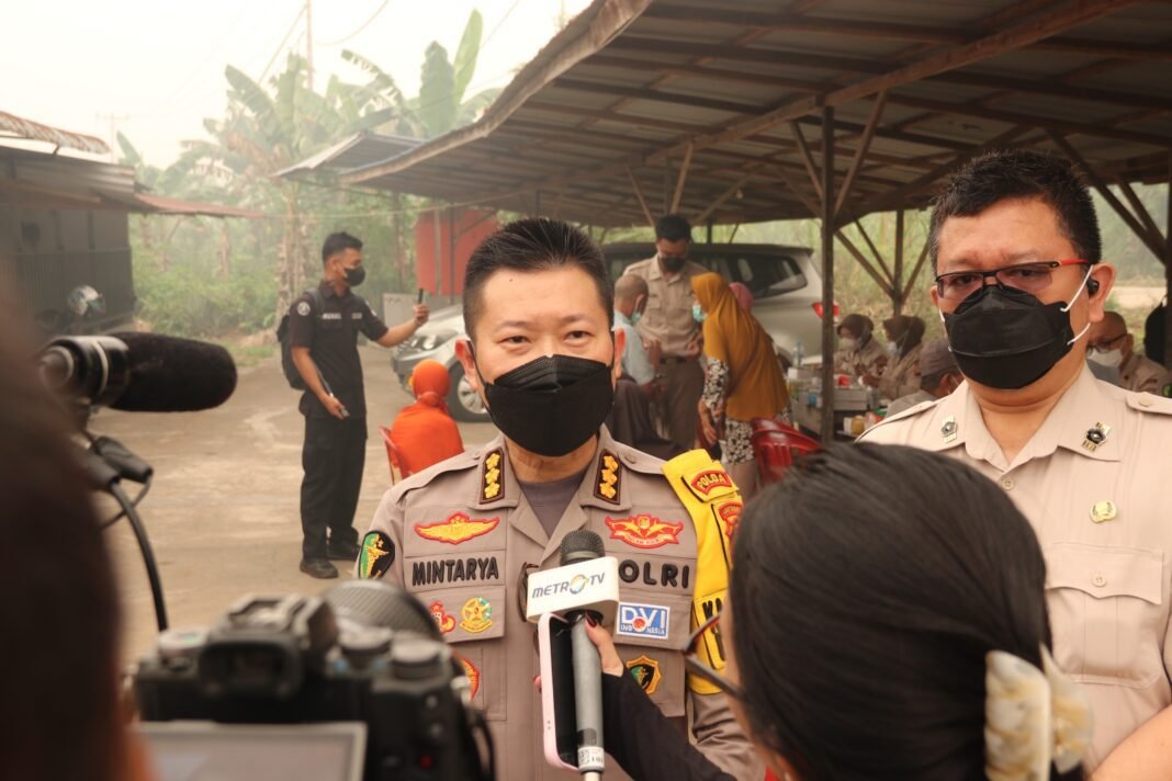 Polda Kalbar Gelar Bakti Kesehatan Bantu Masyarakat Bencana Kabut Asap Pontianak Kalbar II investigasi.in Polda Kalbar Gelar Bakti Kesehatan Bantu Masyarakat Bencana Kabut Asap Pontianak Kalbar II investigasi.in