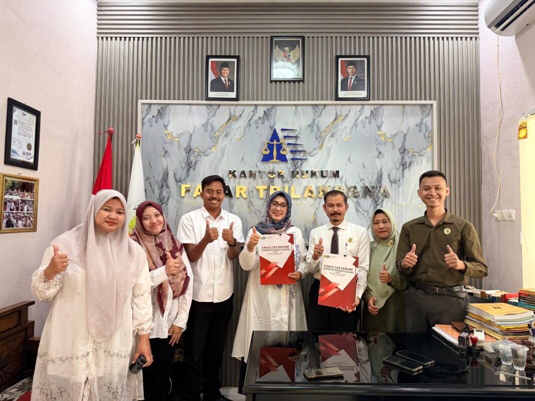 FH UTM dan YLBH Fajar Trilaksana Perkuat Sinergi Pendidikan, Penelitian dan Pengabdian Masyarakat FH UTM dan YLBH Fajar Trilaksana Perkuat Sinergi Pendidikan, Penelitian dan Pengabdian Masyarakat