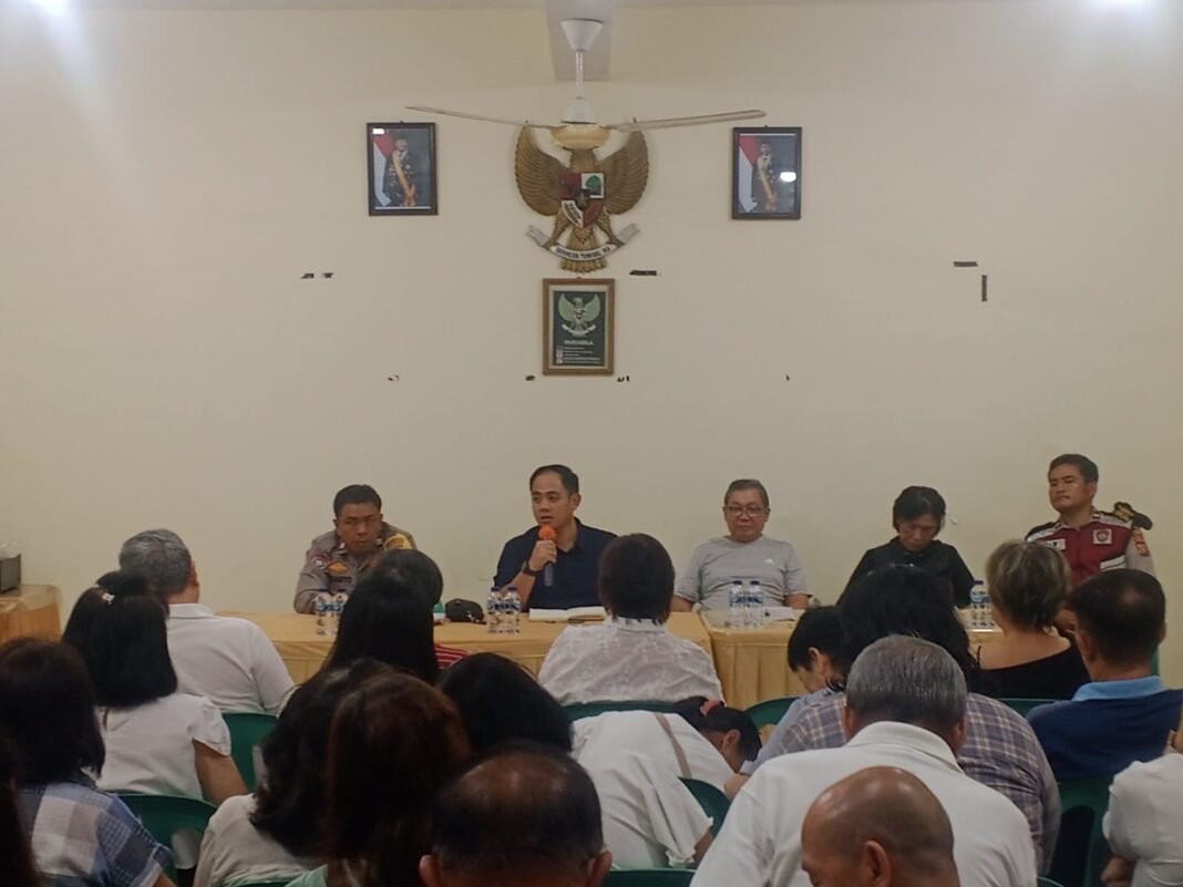 Polemik LapanganBadminton RW 17 SunterAgungMemanas,Warga Pertanyakan Sikap Lurah:Ada apa Belum Ada Keputusan? Polemik LapanganBadminton RW 17 SunterAgungMemanas,Warga Pertanyakan Sikap Lurah:Ada apa Belum Ada Keputusan?
