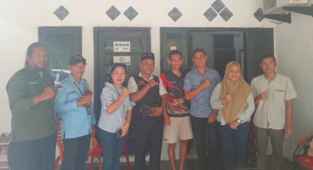 *Teri Vs Paus, KMF Akan Unjuk Rasa di Halaman Polres Benteng* *Teri Vs Paus, KMF Akan Unjuk Rasa di Halaman Polres Benteng*