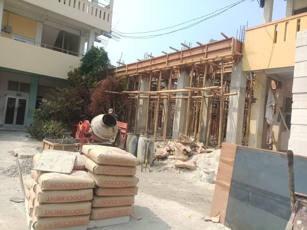 Proyek bangunan Gedung SMP/SMK Nusantara Jakut,Diduga warga tidak miliki “IZIN”PBG Proyek bangunan Gedung SMP/SMK Nusantara Jakut,Diduga warga tidak miliki “IZIN”PBG