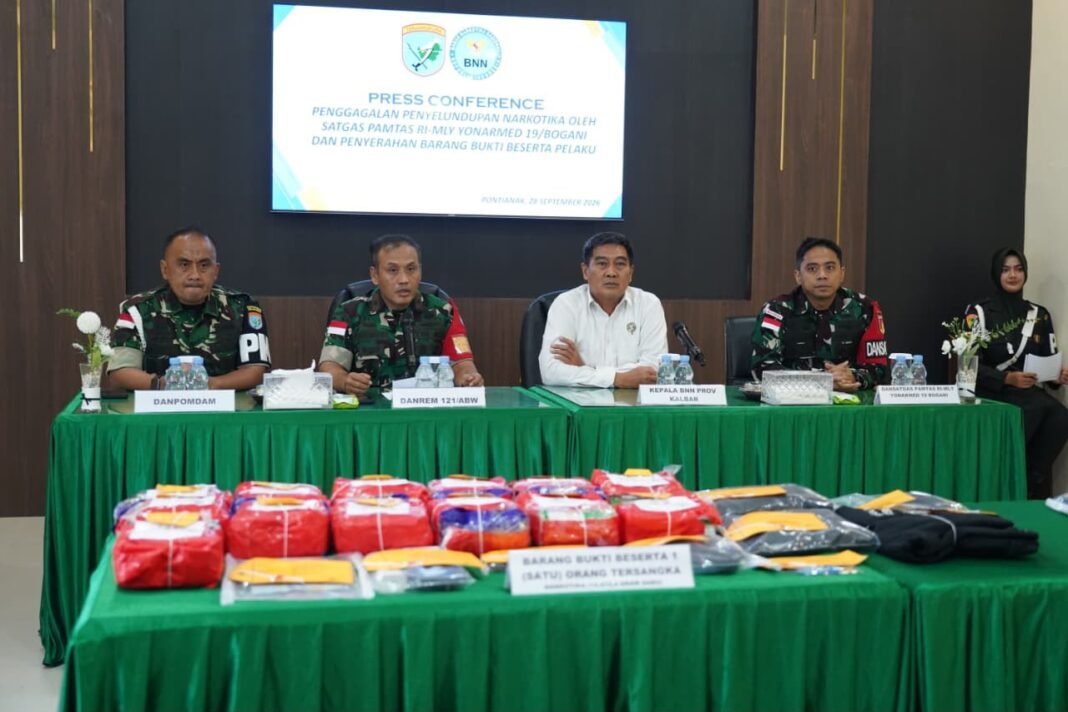 Danrem 121/Abw Serahkan Bukti Barang Haram Narkotika jenis Sabu Kepada BNNP Hasil Penggagalan Danrem 121/Abw Serahkan Bukti Barang Haram Narkotika jenis Sabu Kepada BNNP Hasil Penggagalan