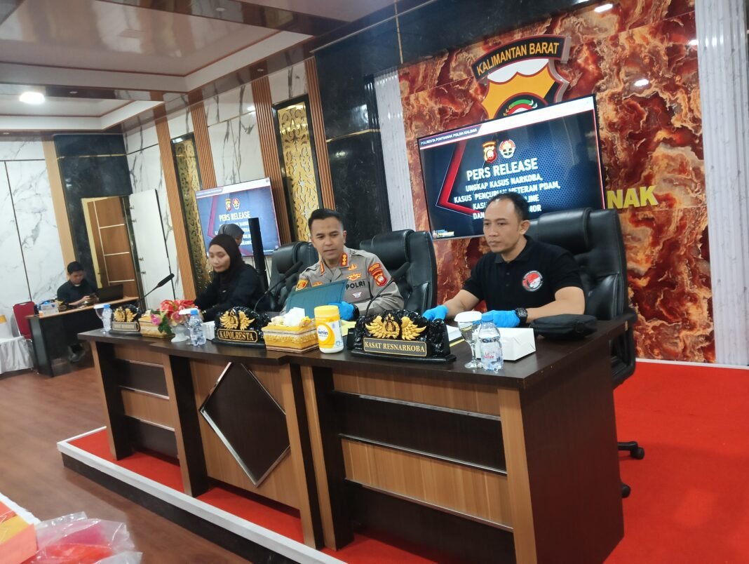 Polresta Pontianak Gelar Pers Rilis pengungkapan sejumlah Kasus Tindak pidana Polresta Pontianak Gelar Pers Rilis pengungkapan sejumlah Kasus Tindak pidana