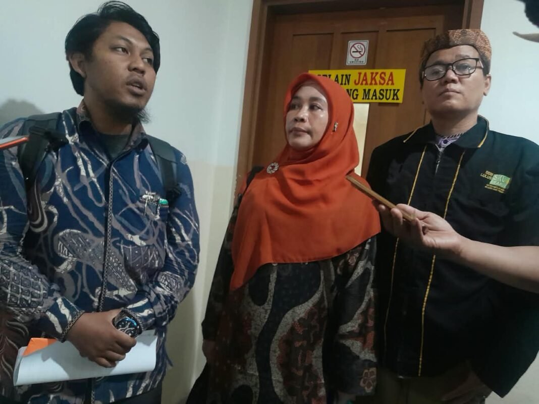 Undang – Undang Hak Cipta di Uji Dalam Kasus Plagiarisme di Sidang Pengadilan Niaga Jakarta Pusat Undang – Undang Hak Cipta di Uji Dalam Kasus Plagiarisme di Sidang Pengadilan Niaga Jakarta Pusat